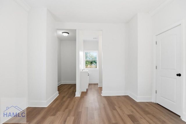 807 W 52nd Street, Savannah, GA 31401