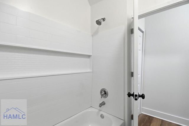 807 W 52nd Street, Savannah, GA 31401