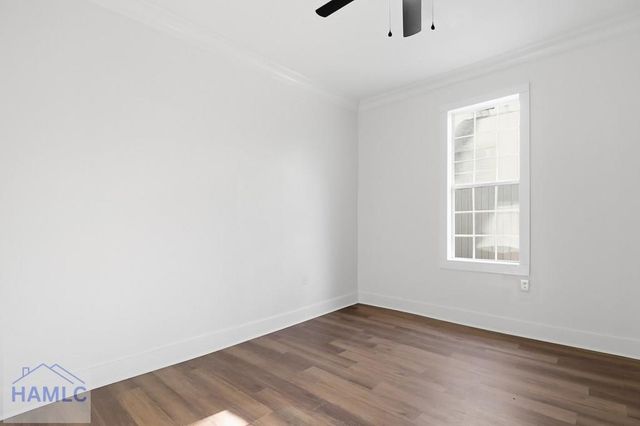 807 W 52nd Street, Savannah, GA 31401