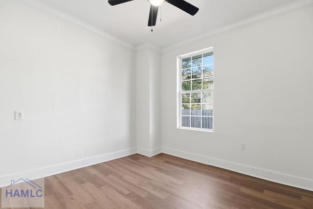 807 W 52nd Street, Savannah, GA 31401