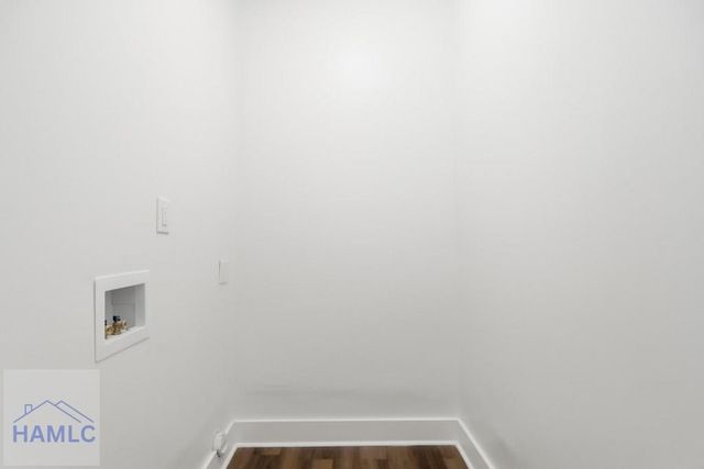 807 W 52nd Street, Savannah, GA 31401