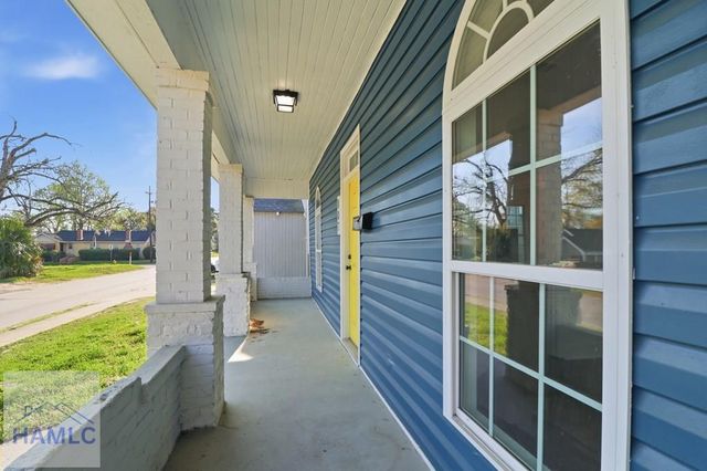 807 W 52nd Street, Savannah, GA 31401