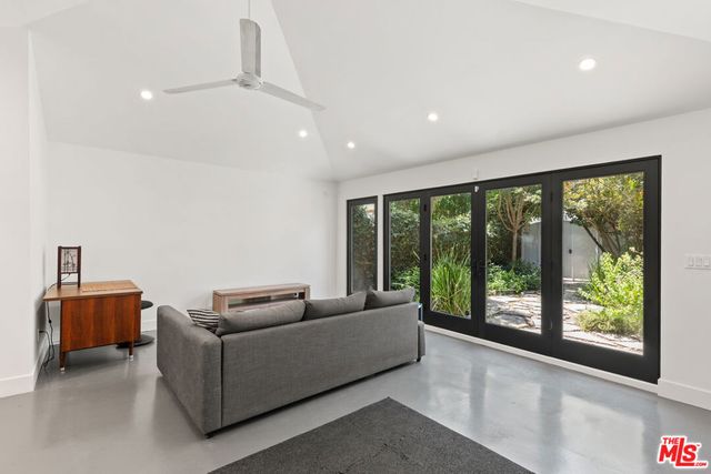 8022 Regis Way, Los Angeles, CA 90045