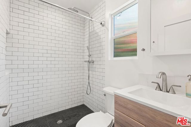 8022 Regis Way, Los Angeles, CA 90045