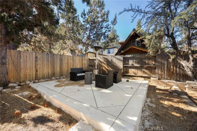 130 Maple Lane, Sugarloaf, CA 92386