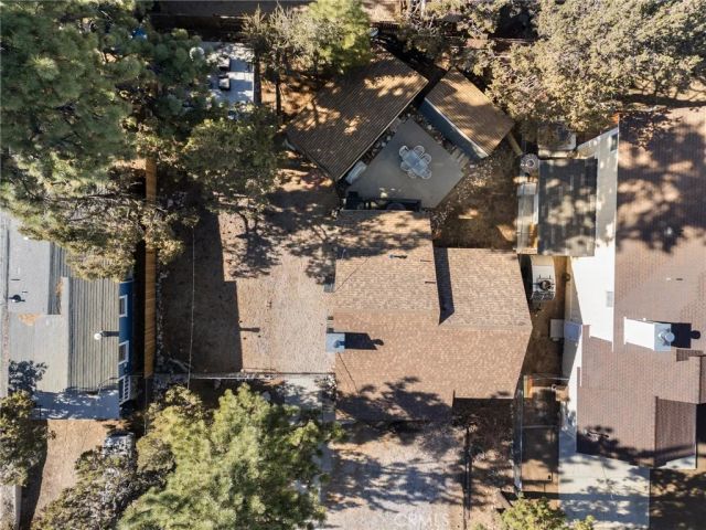 130 Maple Lane, Sugarloaf, CA 92386