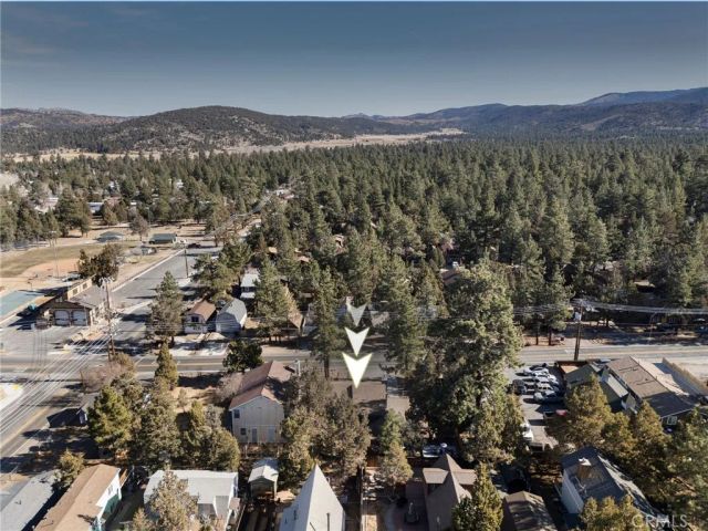 130 Maple Lane, Sugarloaf, CA 92386