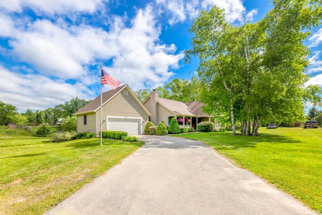 7097 Aitken Road, Lexington Twp, MI 48450