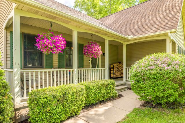 7097 Aitken Road, Lexington Twp, MI 48450