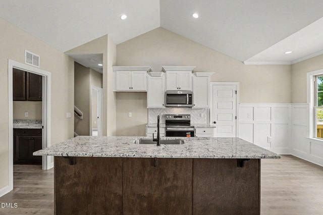 193 Royal Avenue, Selma, NC 27576