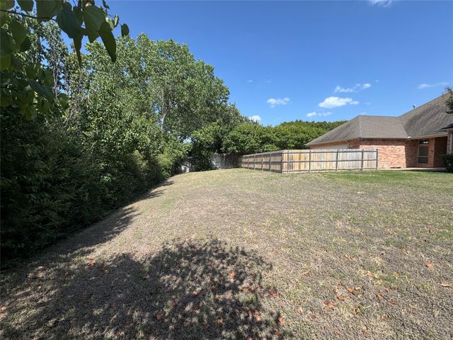 6376 Newport Court, Fort Worth, TX 76116