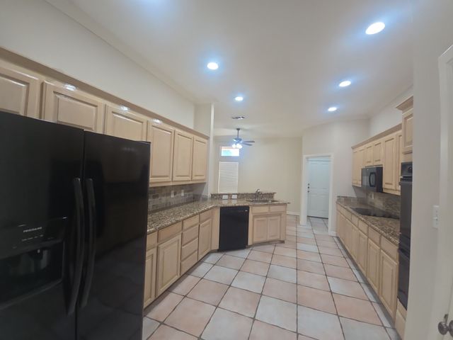 6376 Newport Court, Fort Worth, TX 76116