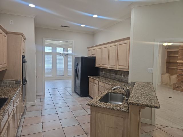 6376 Newport Court, Fort Worth, TX 76116