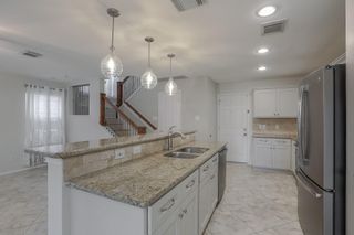 131 N Villa Oaks Drive, The Woodlands, TX 77382