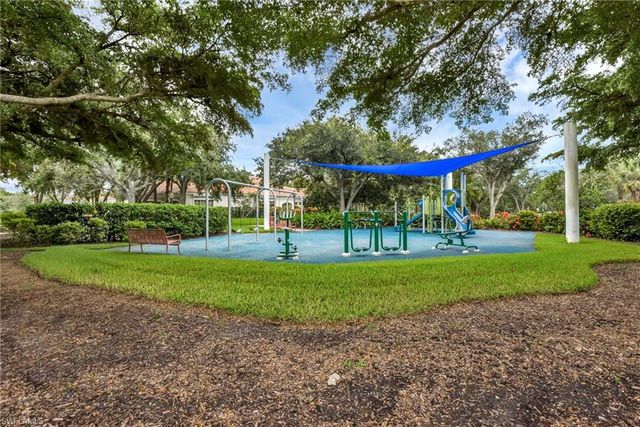 23157 Oakglen LN, Estero, FL 34135