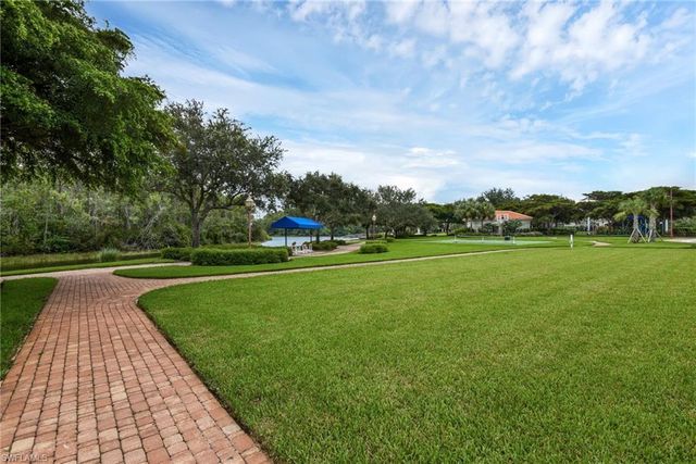 23157 Oakglen LN, Estero, FL 34135