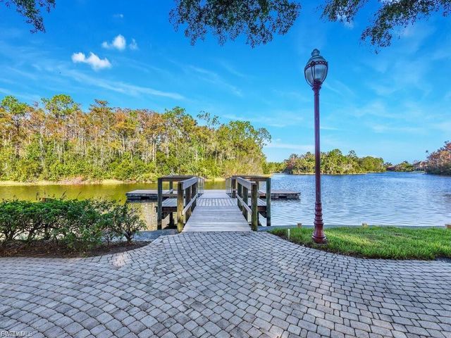 23157 Oakglen LN, Estero, FL 34135