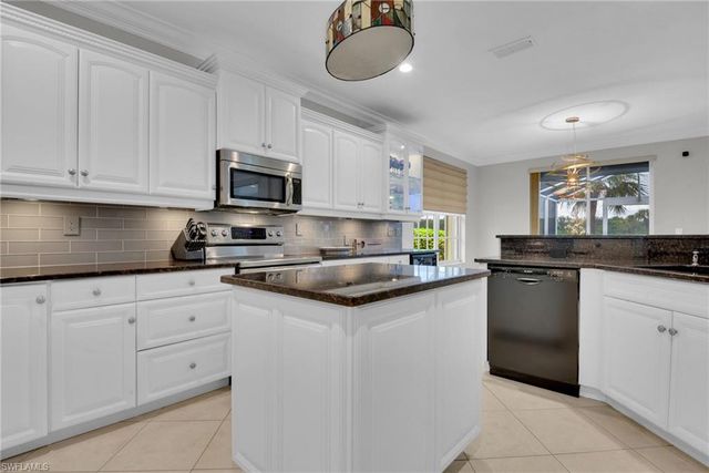 23157 Oakglen LN, Estero, FL 34135