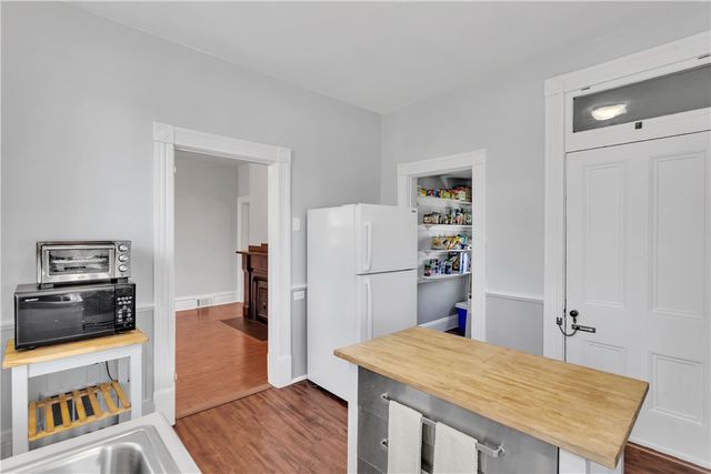 244 W Steuben St, Crafton, PA 15205