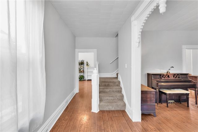 244 W Steuben St, Crafton, PA 15205