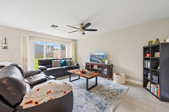 1734 SW 109th Terrace 1734, Davie, FL 33324