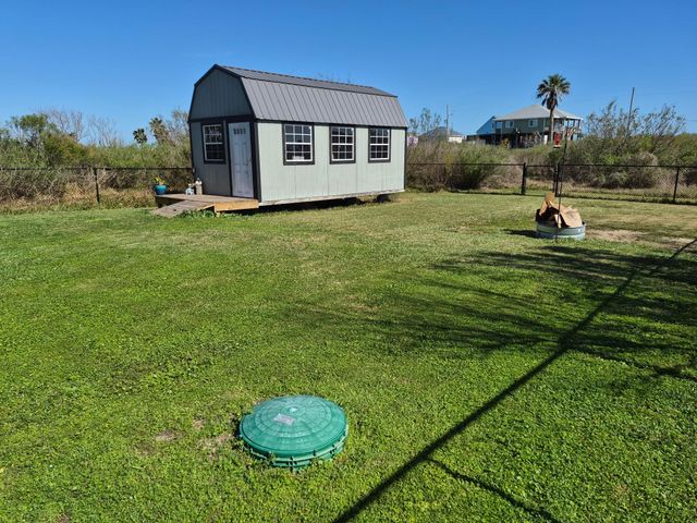 1314 Anderson Avenue, Port Bolivar, TX 77650