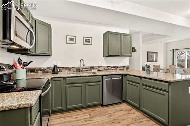806 Red Thistle View, Colorado Springs, CO 80916