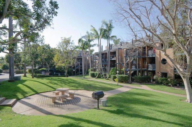 812 Kalpati Cir APT E, Carlsbad, CA 92008