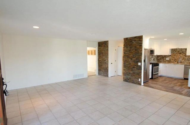 812 Kalpati Cir APT E, Carlsbad, CA 92008