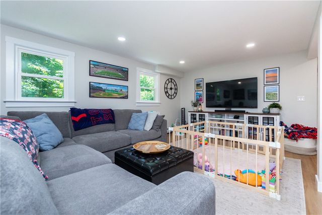 26 Sharon Parkway, North Smithfield, RI 02896