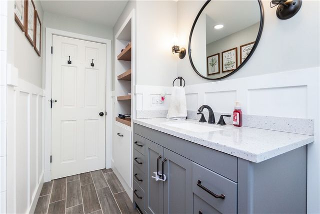 26 Sharon Parkway, North Smithfield, RI 02896