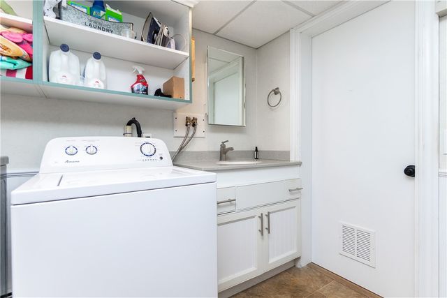 26 Sharon Parkway, North Smithfield, RI 02896