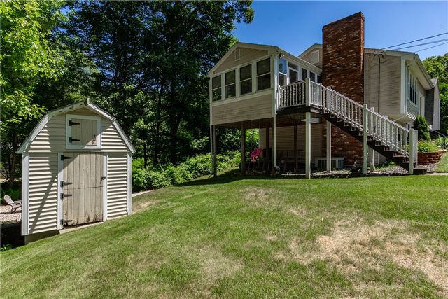26 Sharon Parkway, North Smithfield, RI 02896