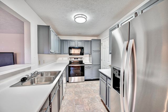 18 Highland Meadows Circle, 6, Highland Heights, KY 41076