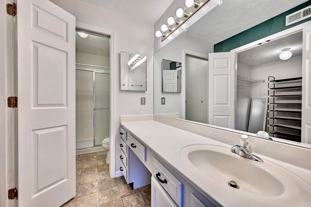 18 Highland Meadows Circle, 6, Highland Heights, KY 41076