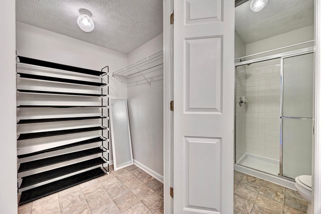 18 Highland Meadows Circle, 6, Highland Heights, KY 41076