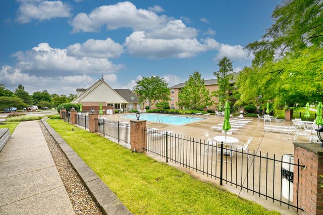 18 Highland Meadows Circle, 6, Highland Heights, KY 41076