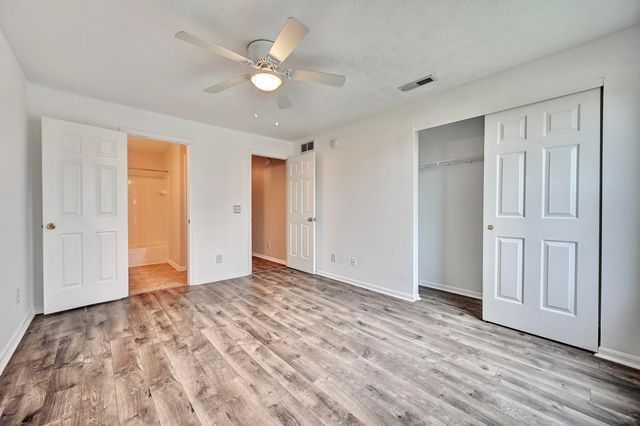 18 Highland Meadows Circle, 6, Highland Heights, KY 41076