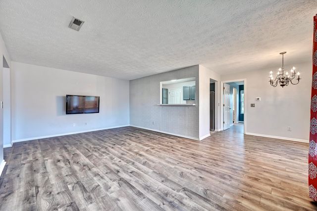 18 Highland Meadows Circle, 6, Highland Heights, KY 41076