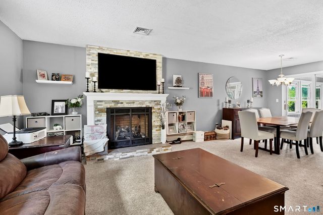 233 Kemp Road, Scotland, CT 06247