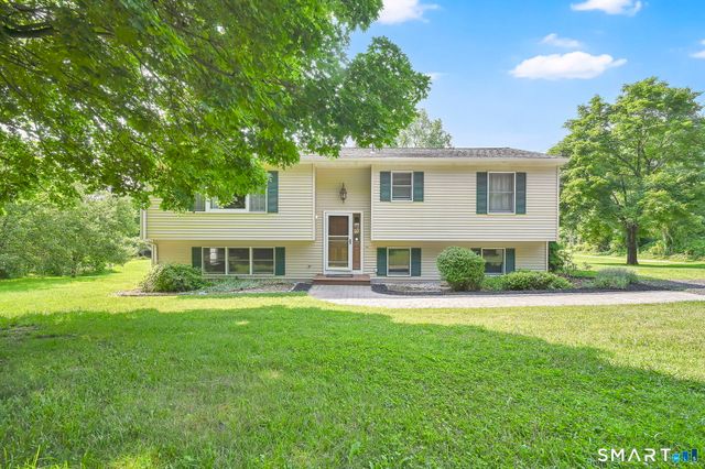 233 Kemp Road, Scotland, CT 06247