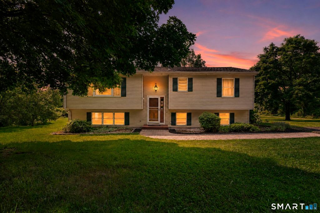 233 Kemp Road, Scotland, CT 06247