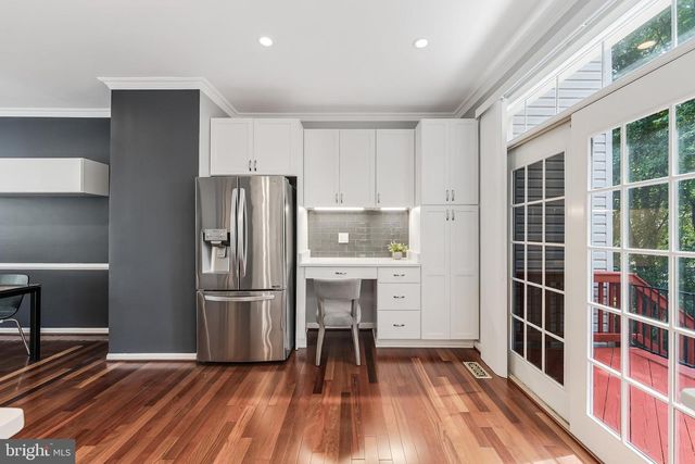 11515 WILD HAWTHORN CT, Reston, VA 20194