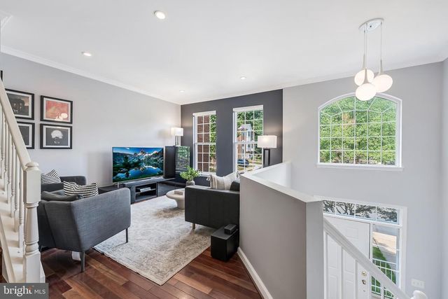 11515 WILD HAWTHORN CT, Reston, VA 20194