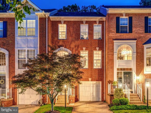 11515 WILD HAWTHORN CT, Reston, VA 20194