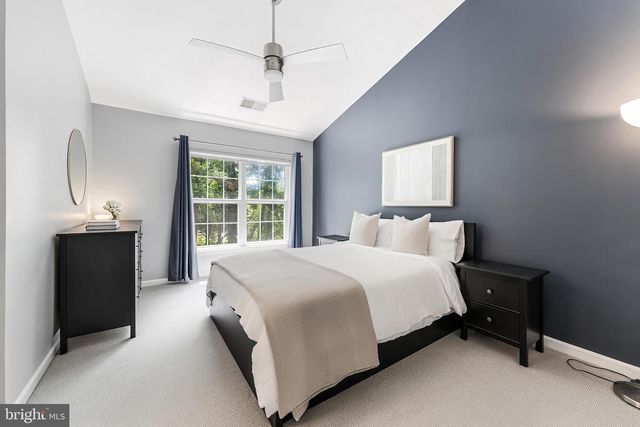 11515 WILD HAWTHORN CT, Reston, VA 20194