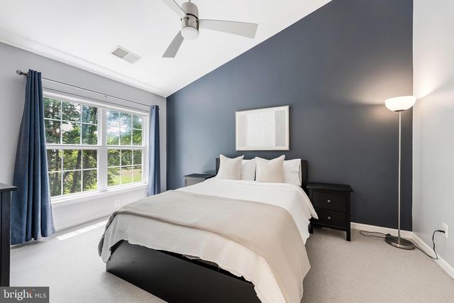 11515 WILD HAWTHORN CT, Reston, VA 20194