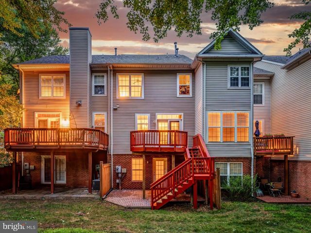 11515 WILD HAWTHORN CT, Reston, VA 20194
