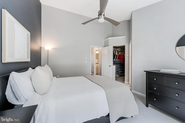 11515 WILD HAWTHORN CT, Reston, VA 20194