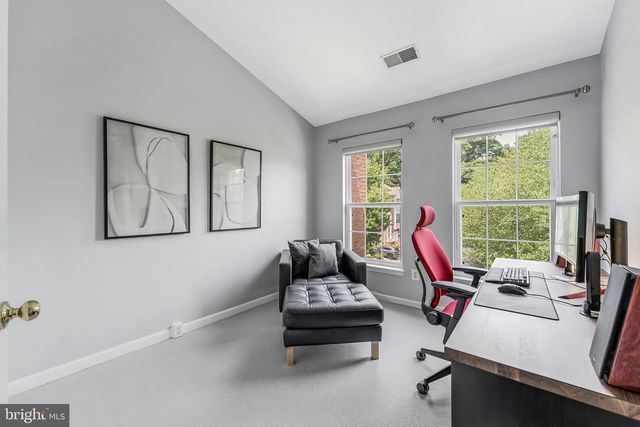 11515 WILD HAWTHORN CT, Reston, VA 20194